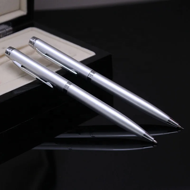 Set de bolígrafo y lápiz metálico en estuche con logotipo grabado a láser