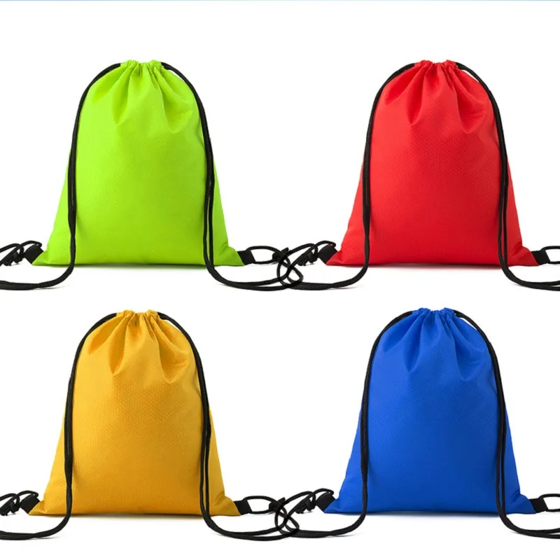 Bolso deportivo plegable de poliéster con correa y logotipo serigrafiado